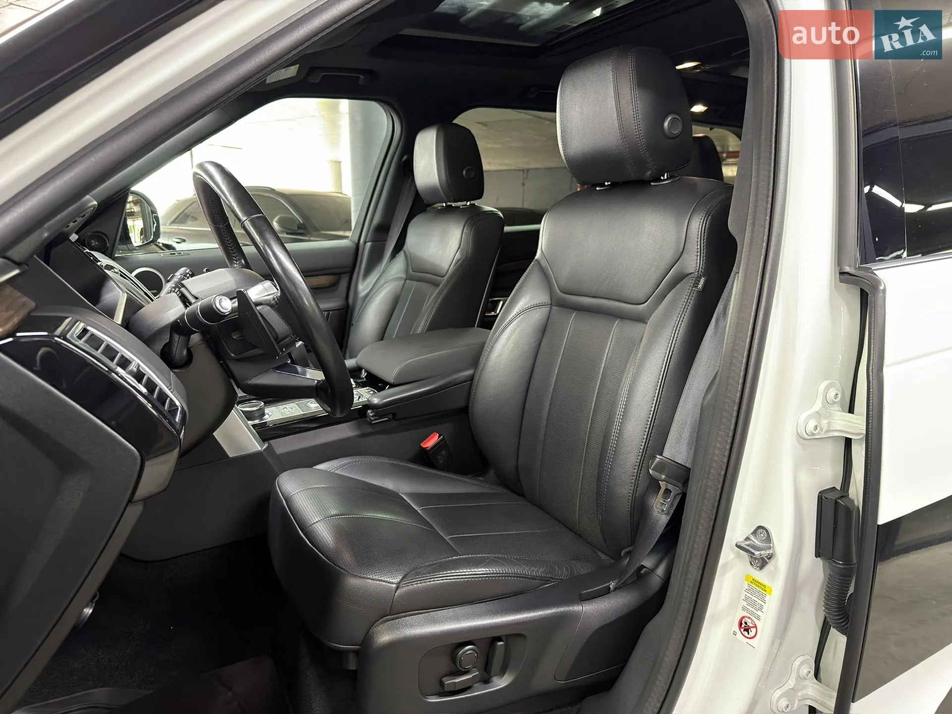 2019 Land Rover Discovery - мініатюра 20