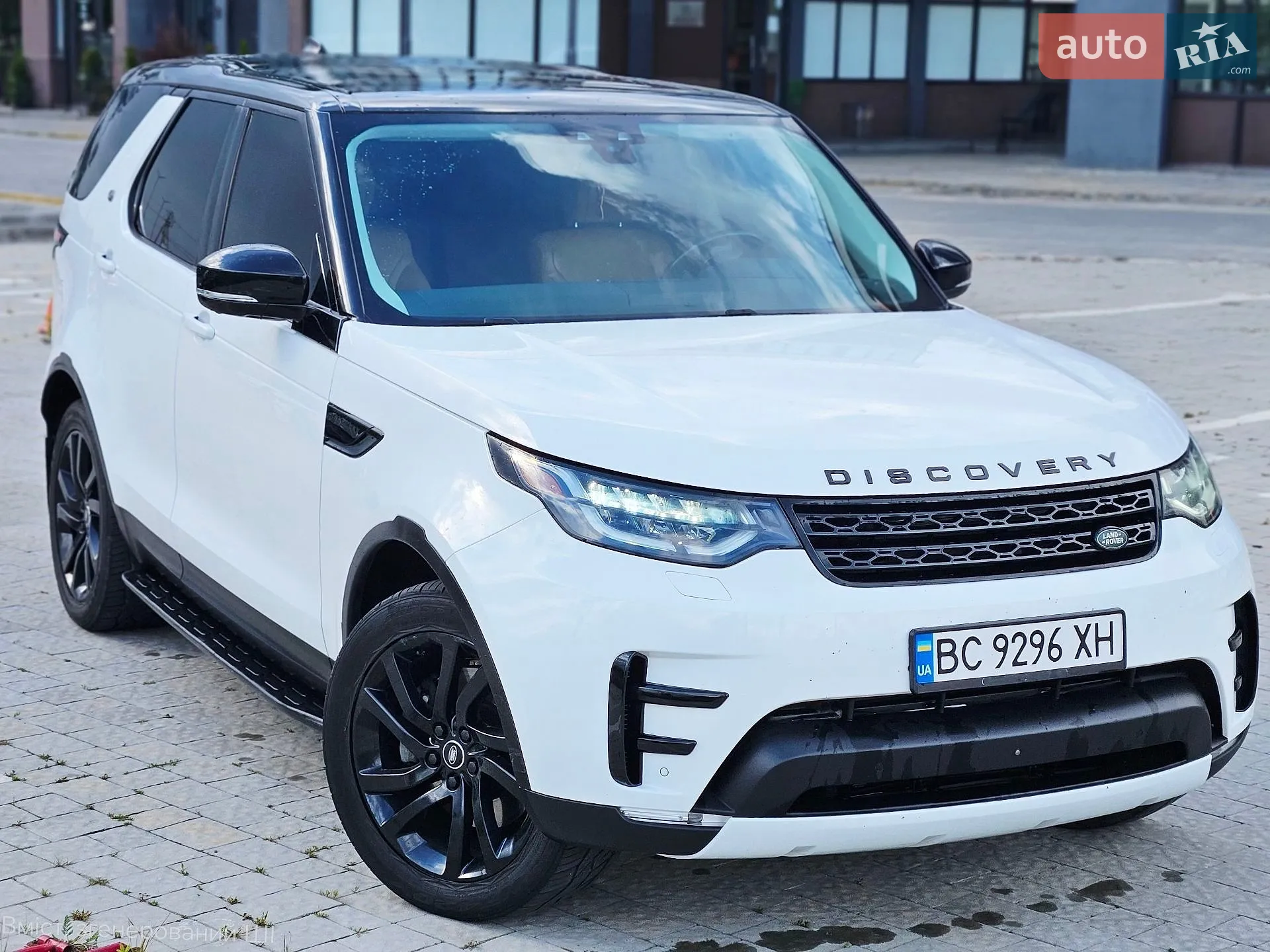 2017 Land Rover Discovery - мініатюра 4