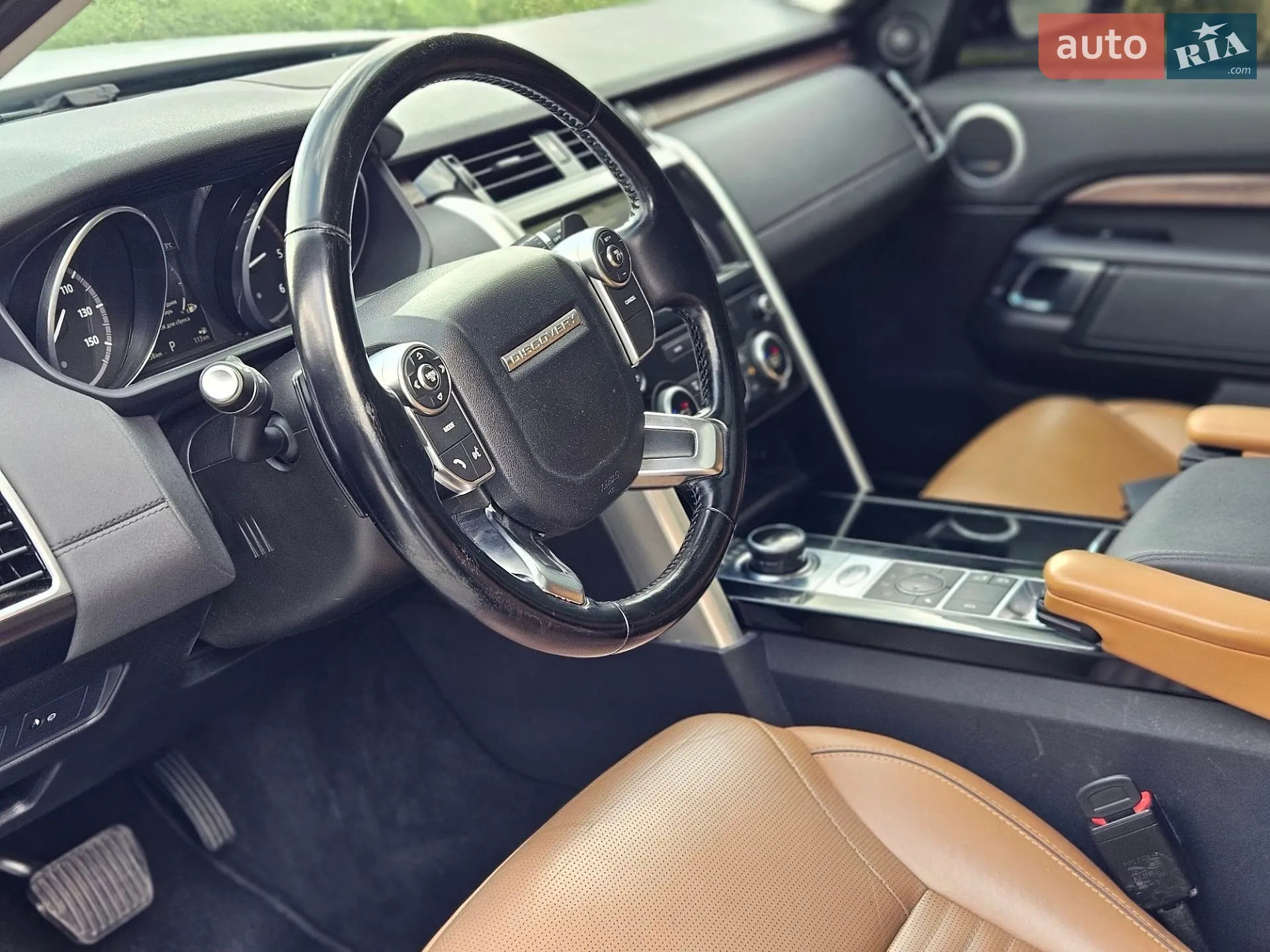 2017 Land Rover Discovery - мініатюра 17