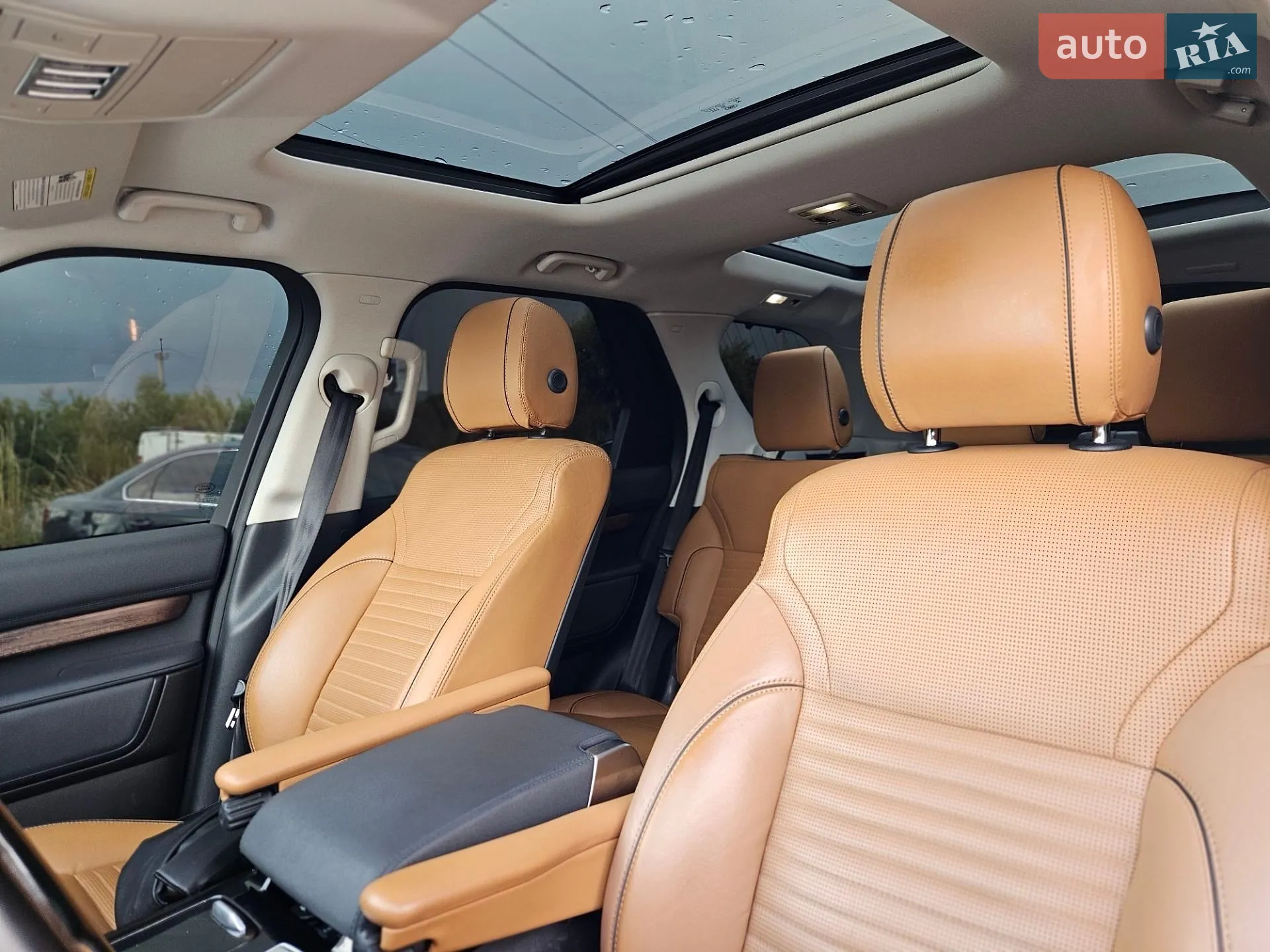 2017 Land Rover Discovery - мініатюра 20