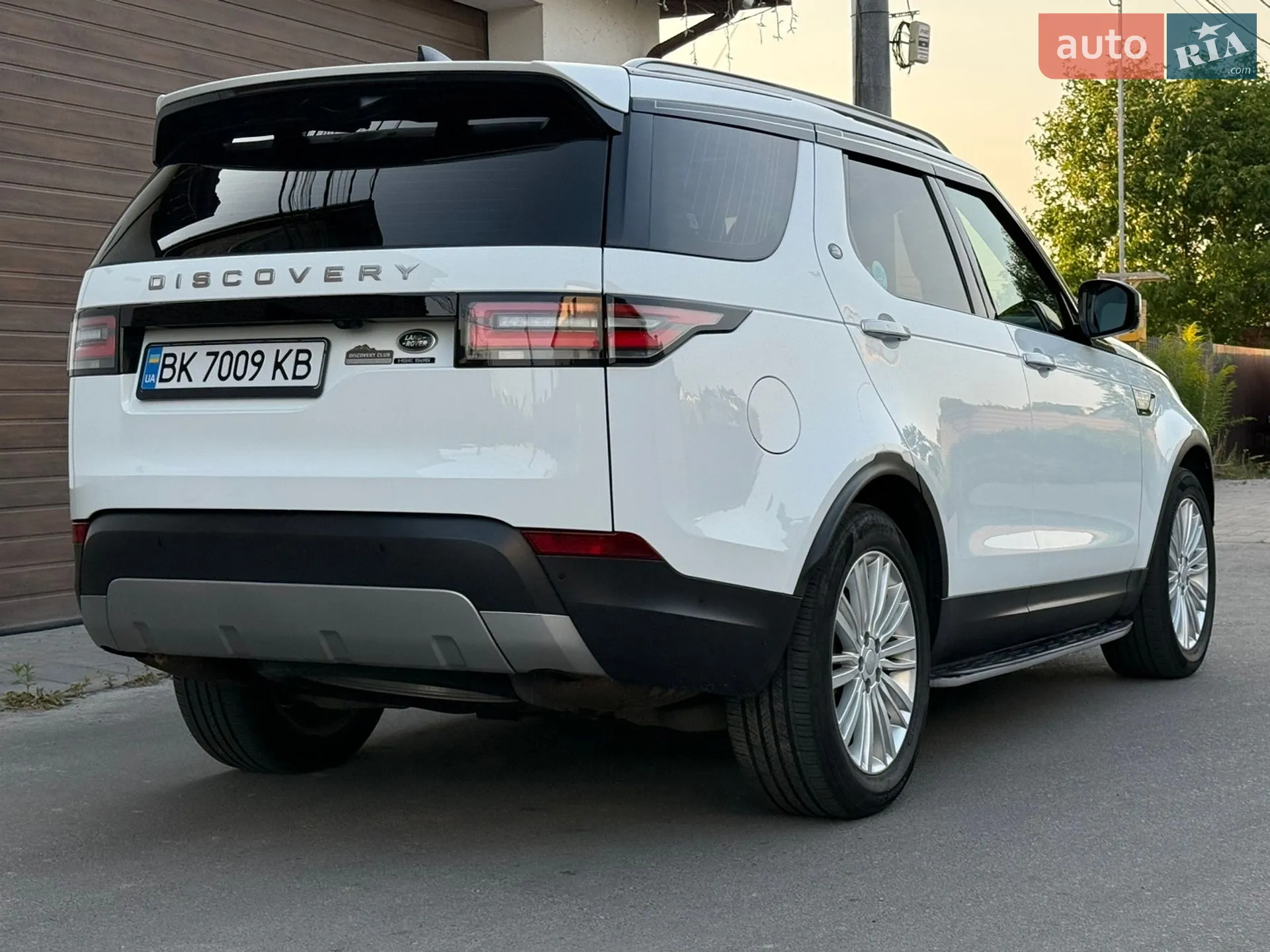 2018 Land Rover Discovery - мініатюра 29