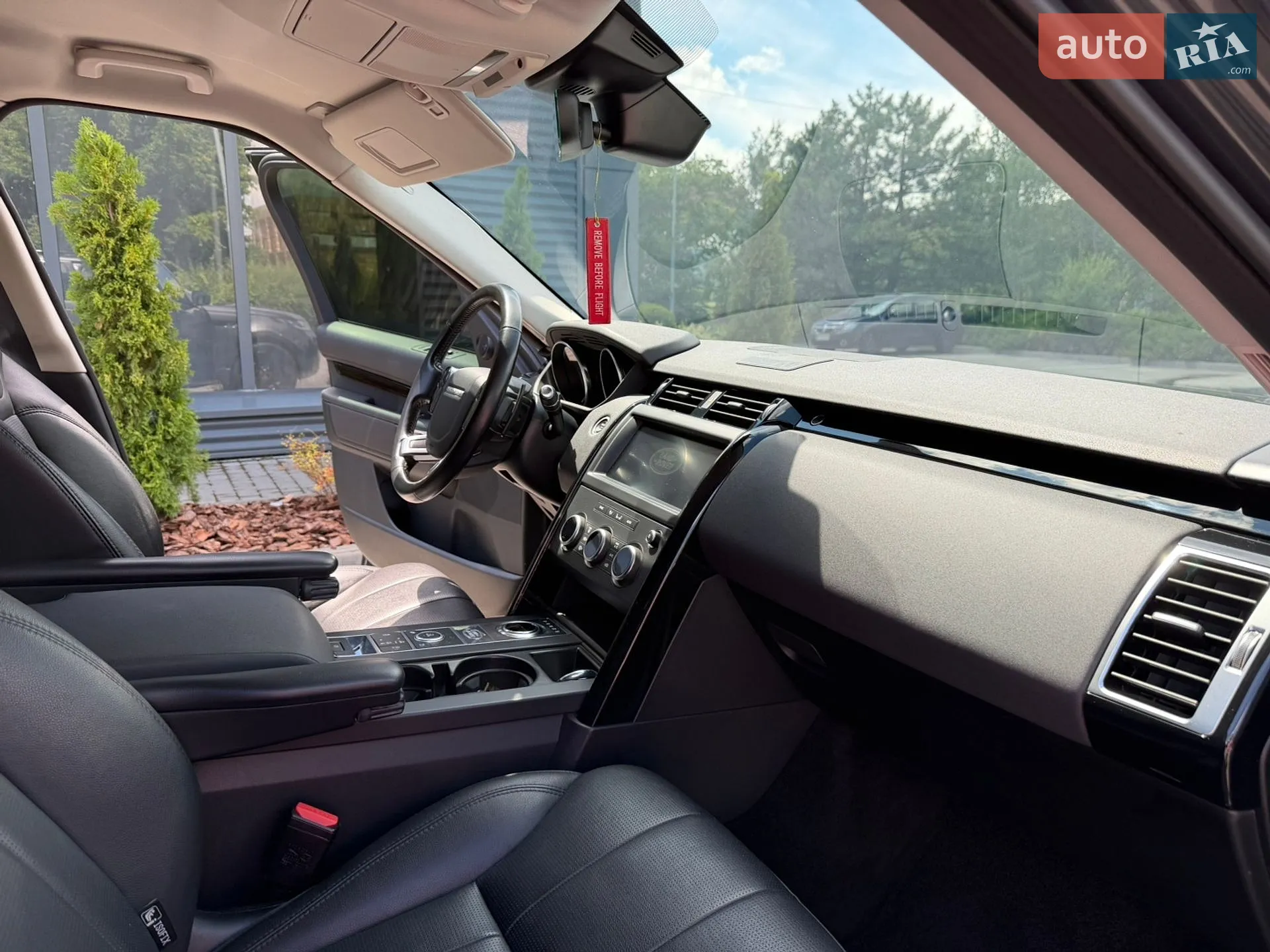 2020 Land Rover Discovery - мініатюра 20