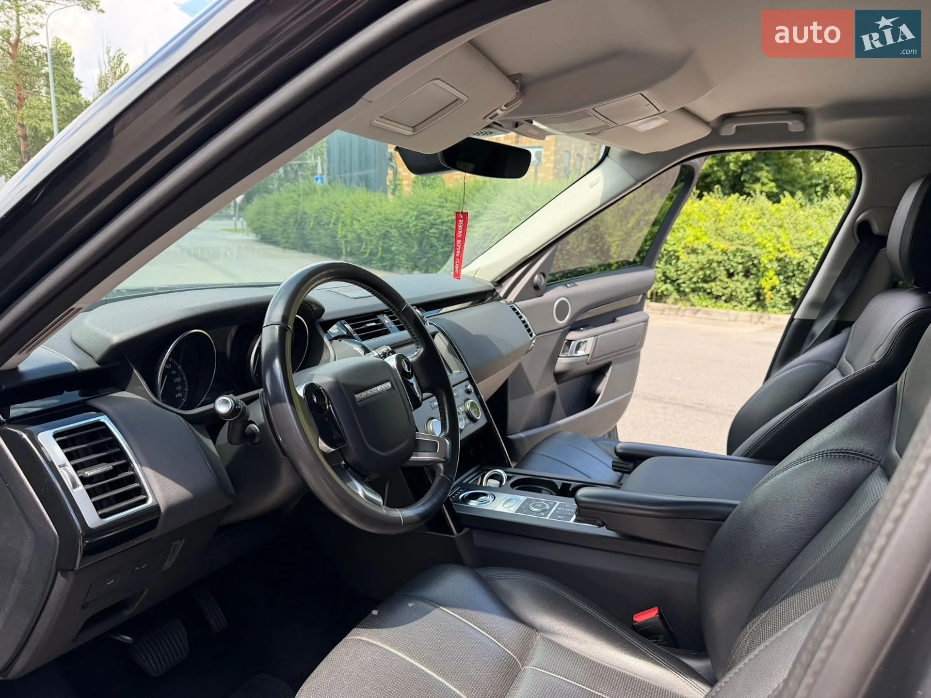 2020 Land Rover Discovery - мініатюра 24