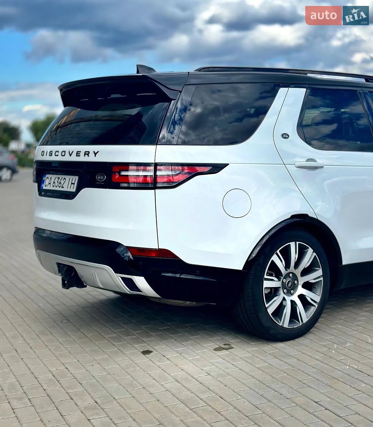 2018 Land Rover Discovery - мініатюра 12