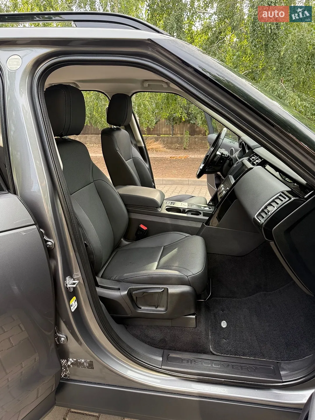 2018 Land Rover Discovery - мініатюра 43