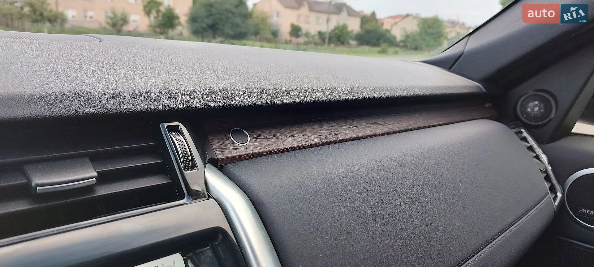 2019 Land Rover Discovery - мініатюра 19