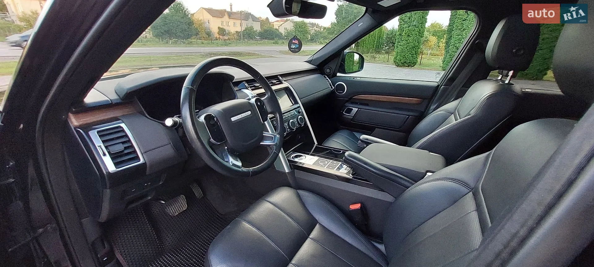 2019 Land Rover Discovery - мініатюра 32