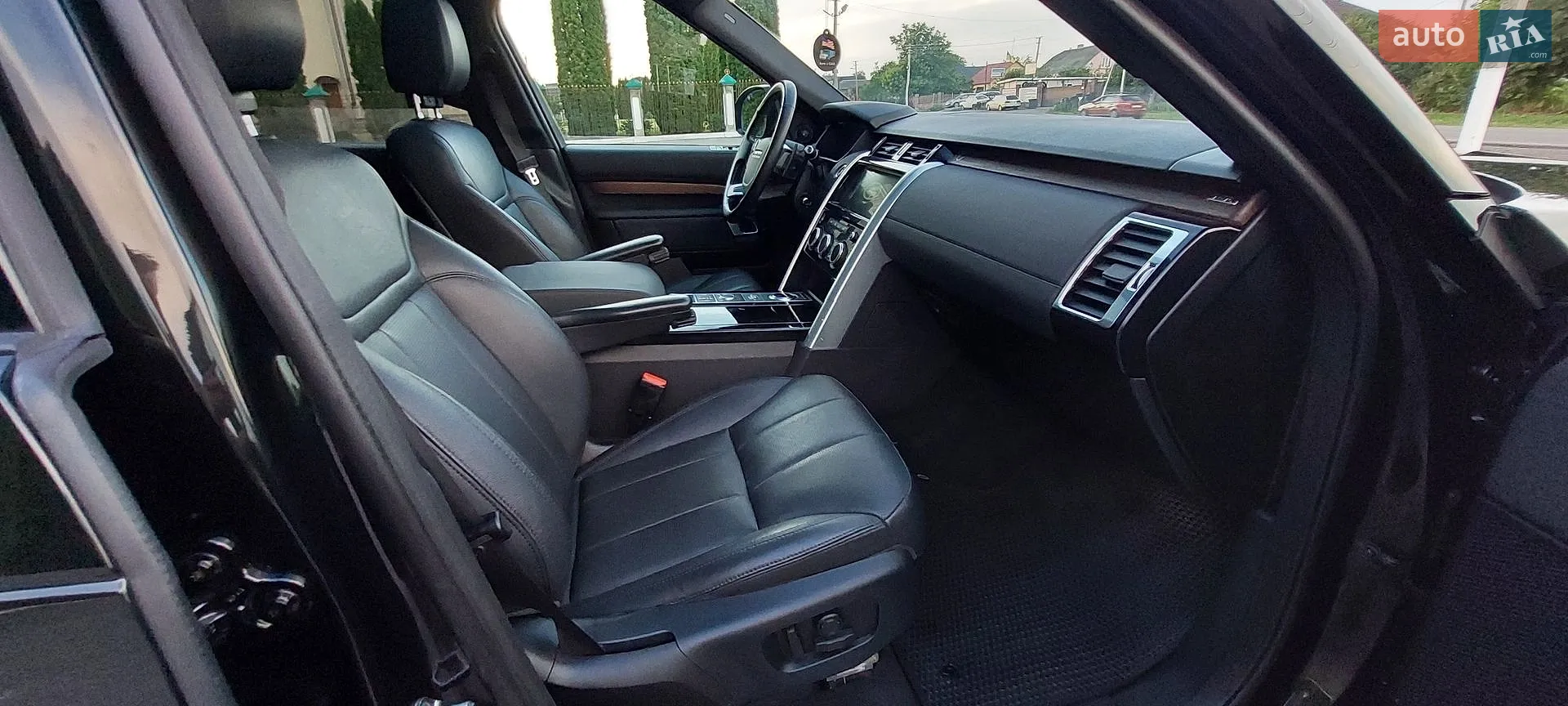2019 Land Rover Discovery - мініатюра 50
