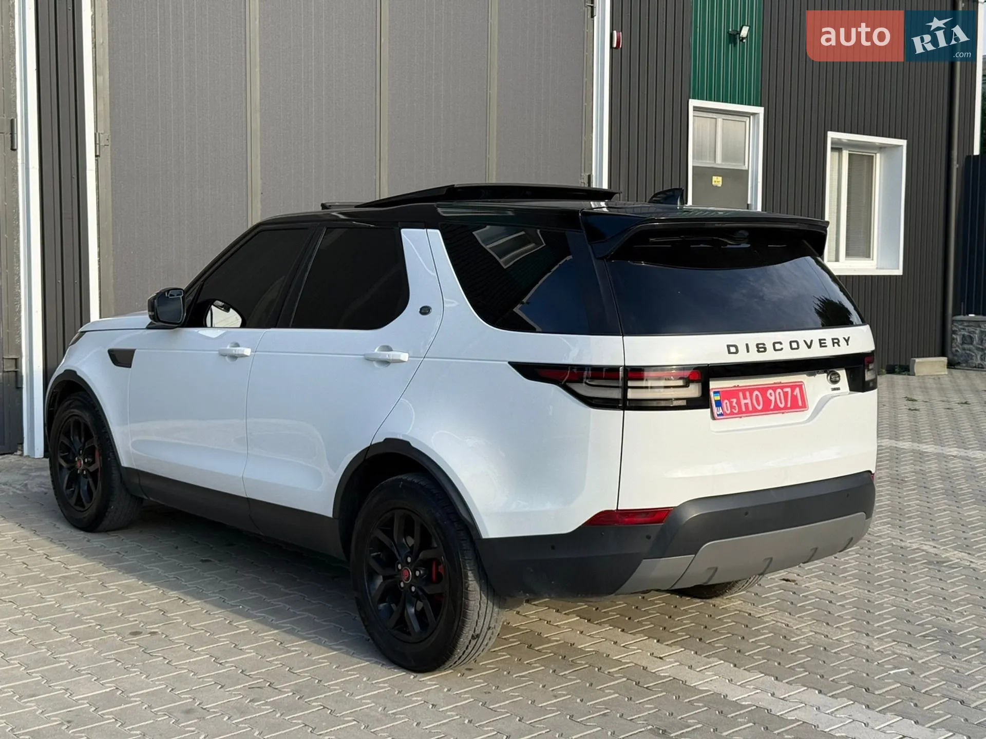 2019 Land Rover Discovery - мініатюра 8