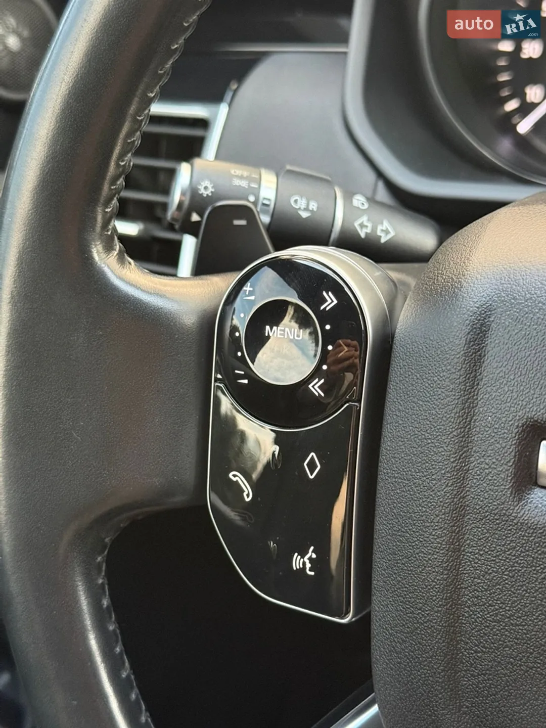 2019 Land Rover Discovery - мініатюра 16