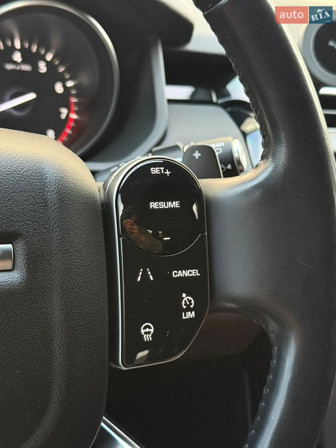 2019 Land Rover Discovery - мініатюра 17