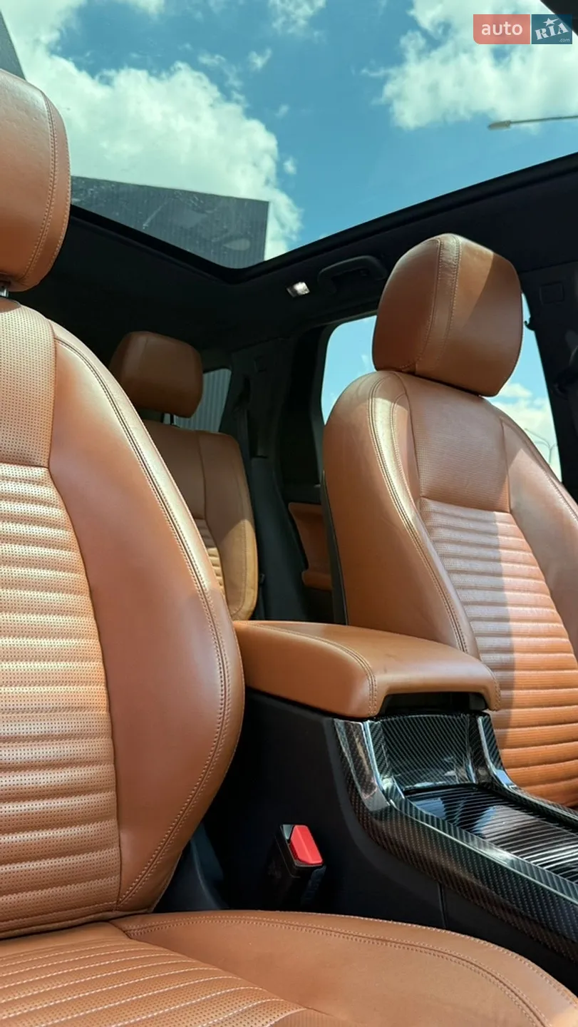 2016 Land Rover Discovery - мініатюра 18