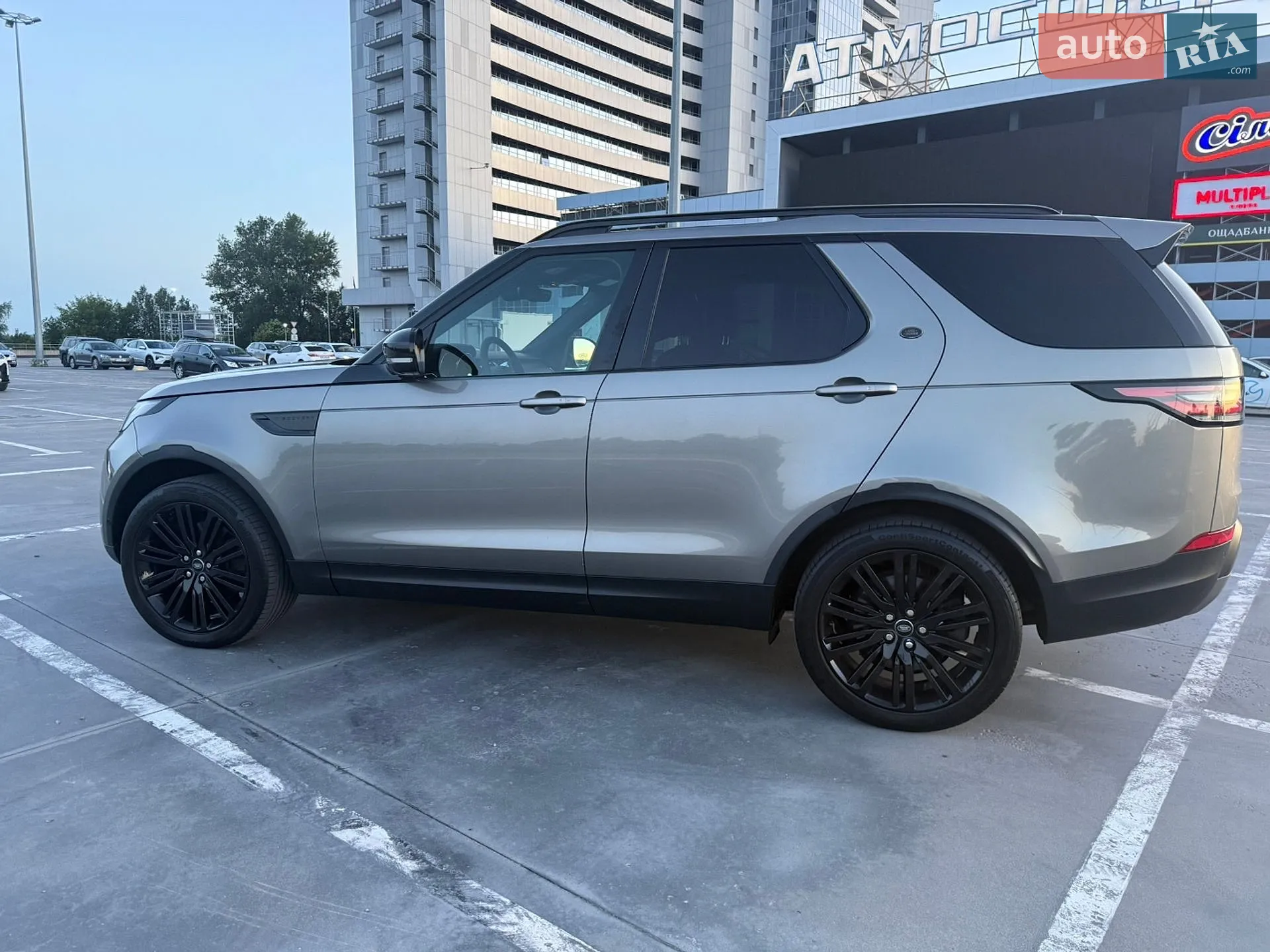 2017 Land Rover Discovery - мініатюра 8