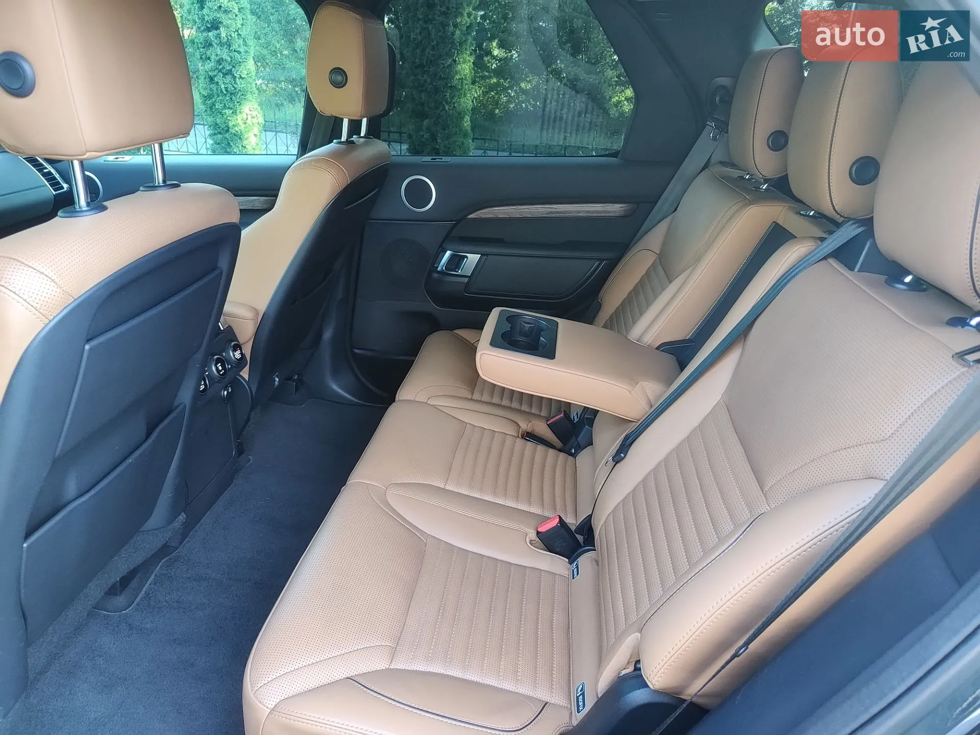 2017 Land Rover Discovery - мініатюра 32