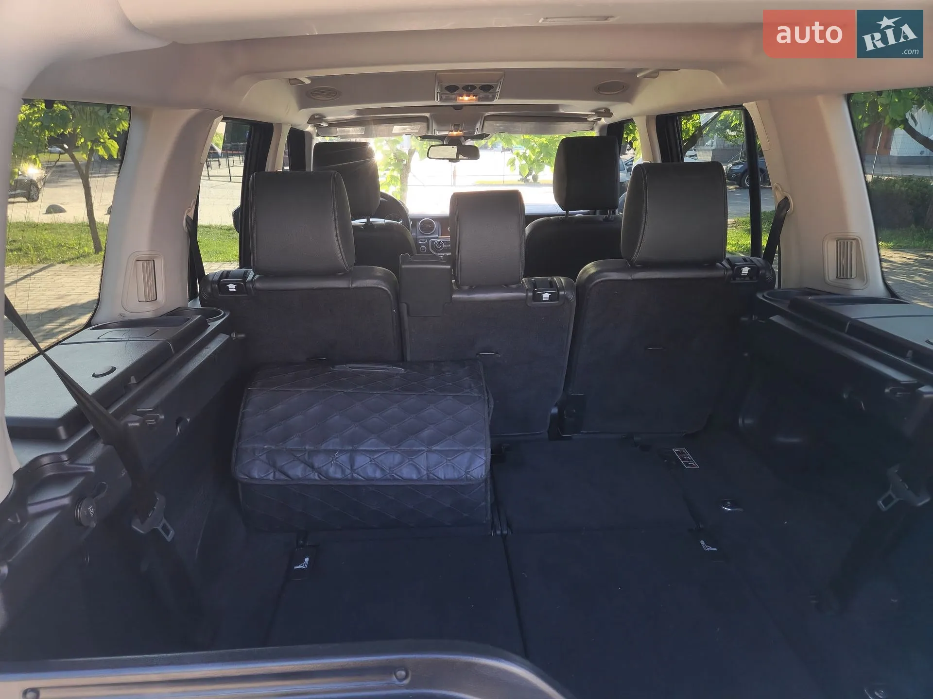 2015 Land Rover Discovery - мініатюра 13