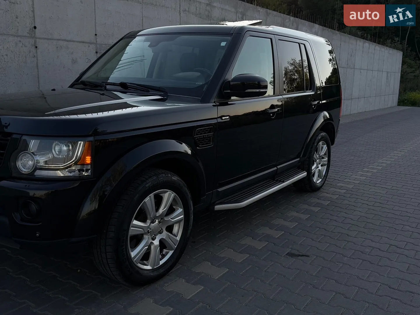 2015 Land Rover Discovery - мініатюра 15