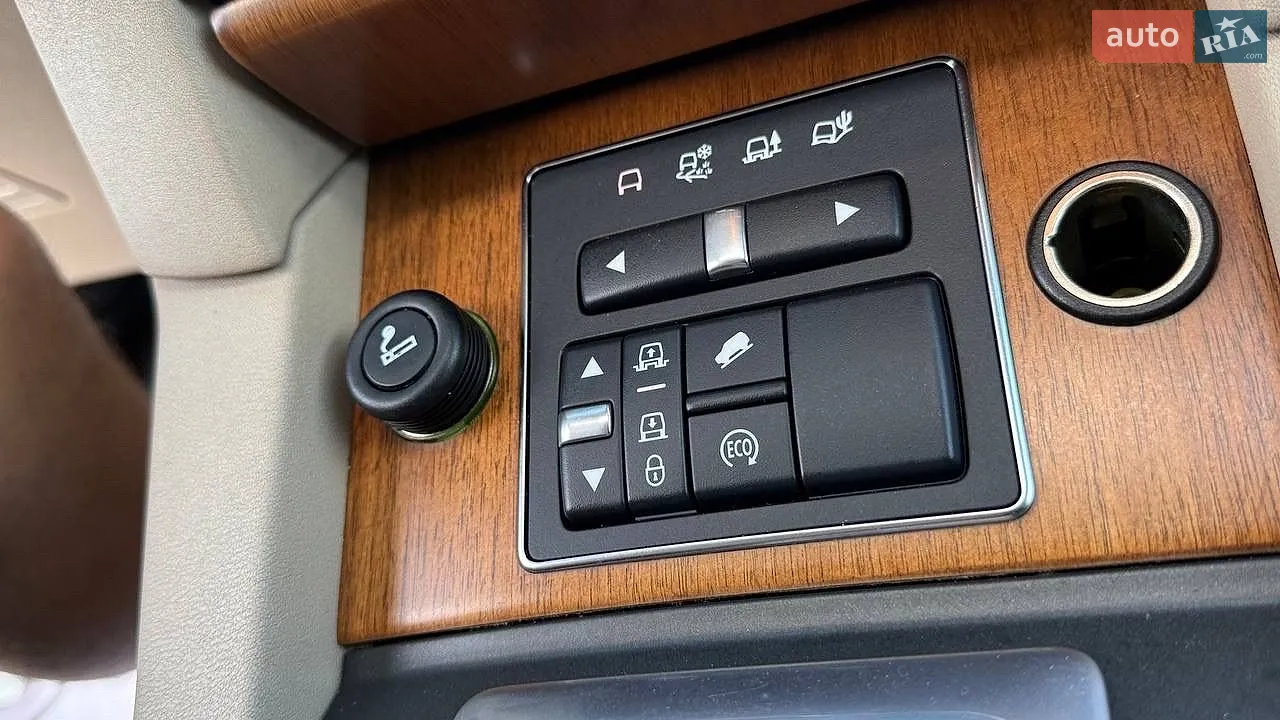 2016 Land Rover Discovery - мініатюра 72