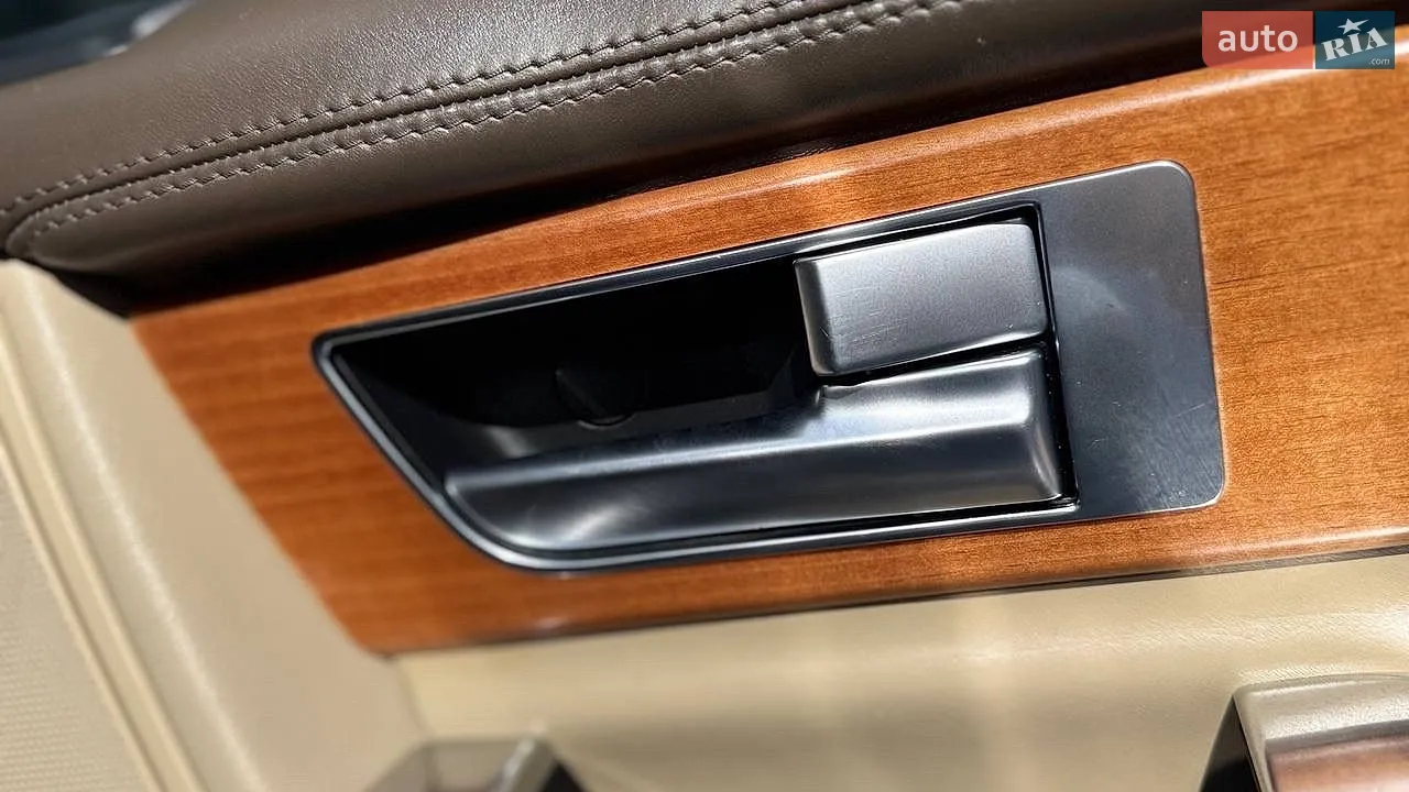 2016 Land Rover Discovery - мініатюра 121
