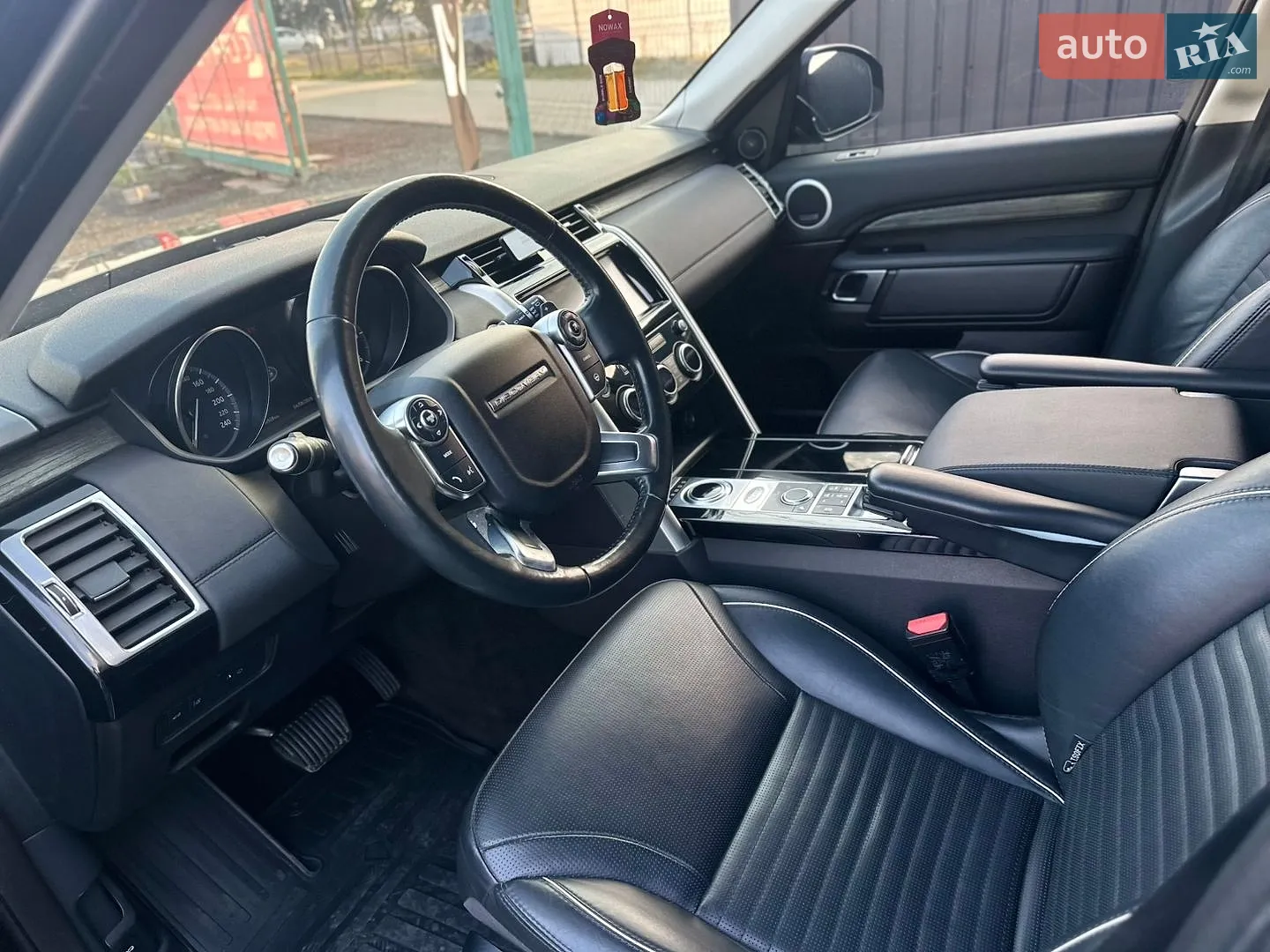 2017 Land Rover Discovery - мініатюра 13