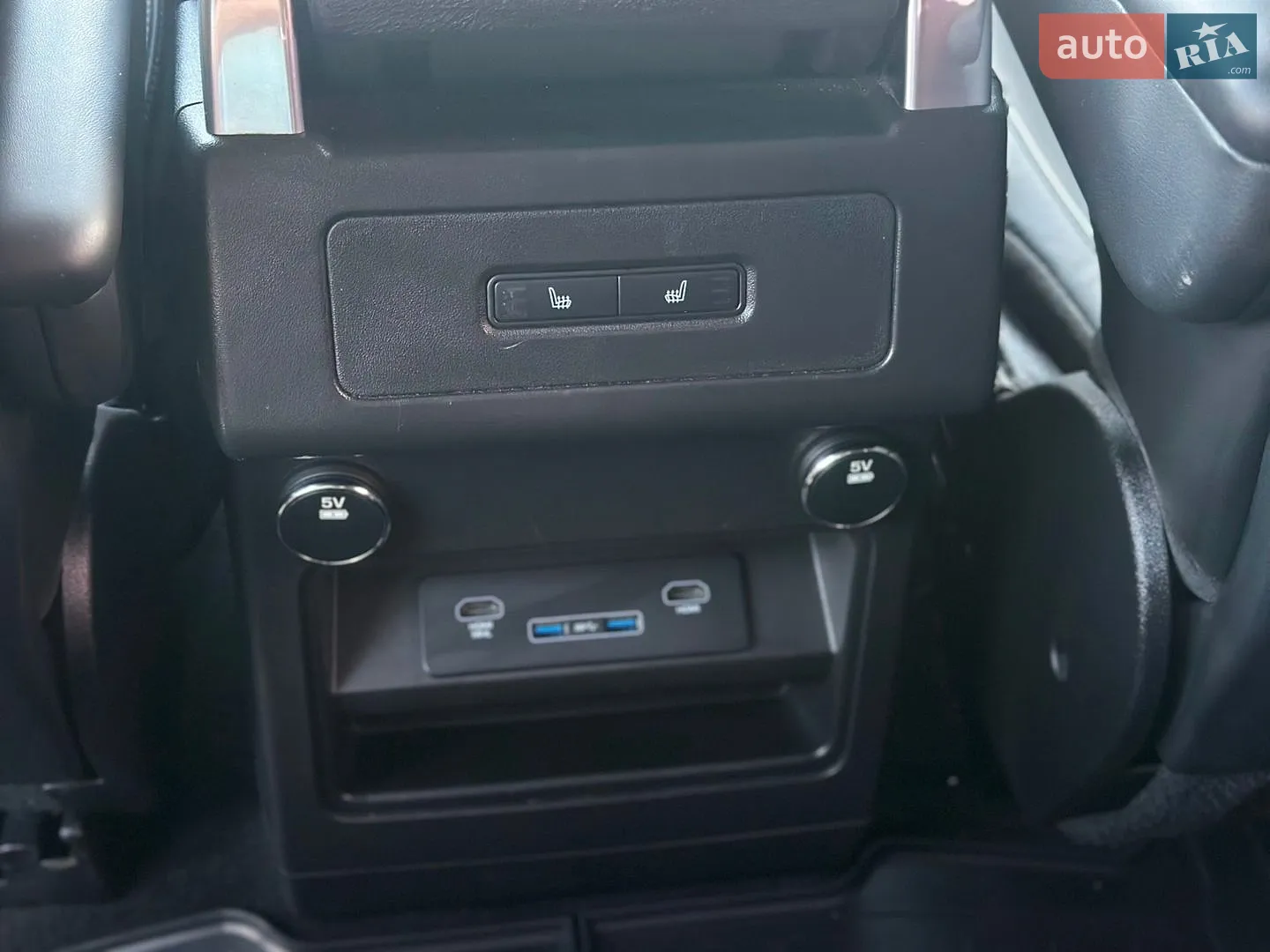 2017 Land Rover Discovery - мініатюра 32