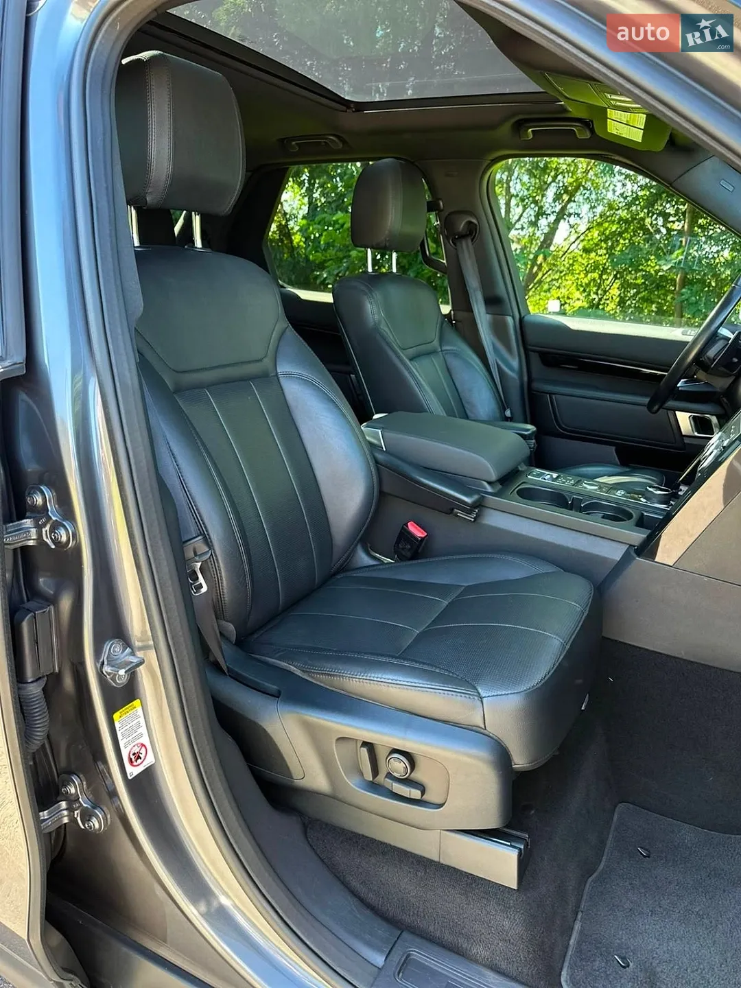 2018 Land Rover Discovery - мініатюра 11