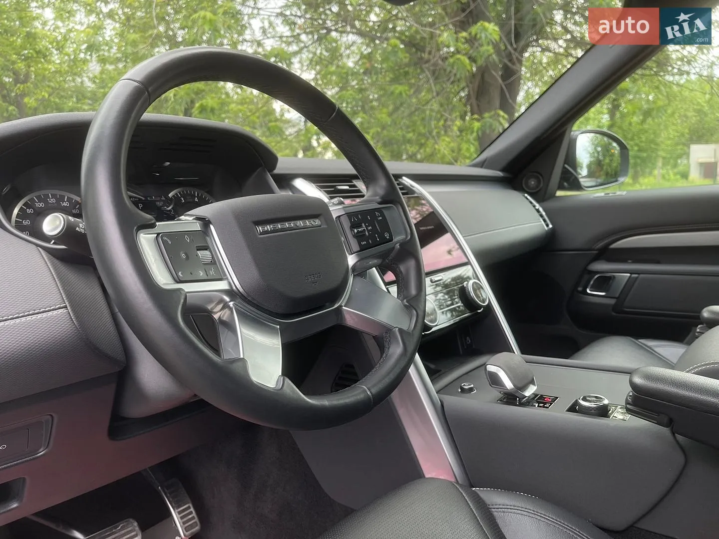 2023 Land Rover Discovery - мініатюра 24