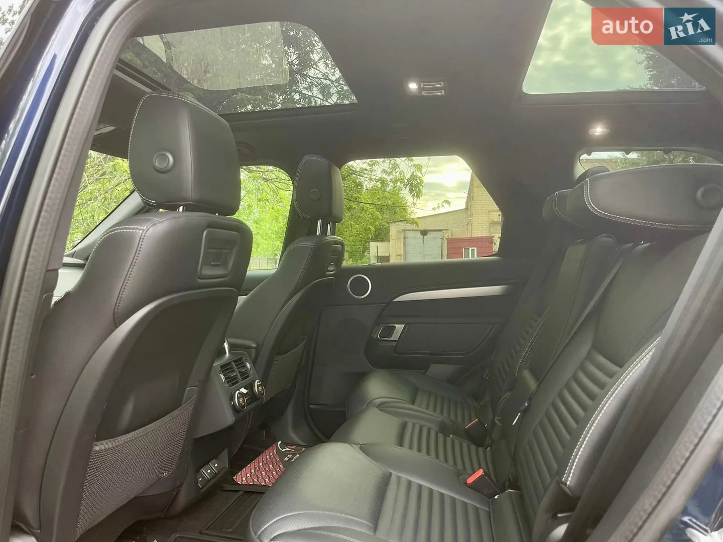 2023 Land Rover Discovery - мініатюра 37