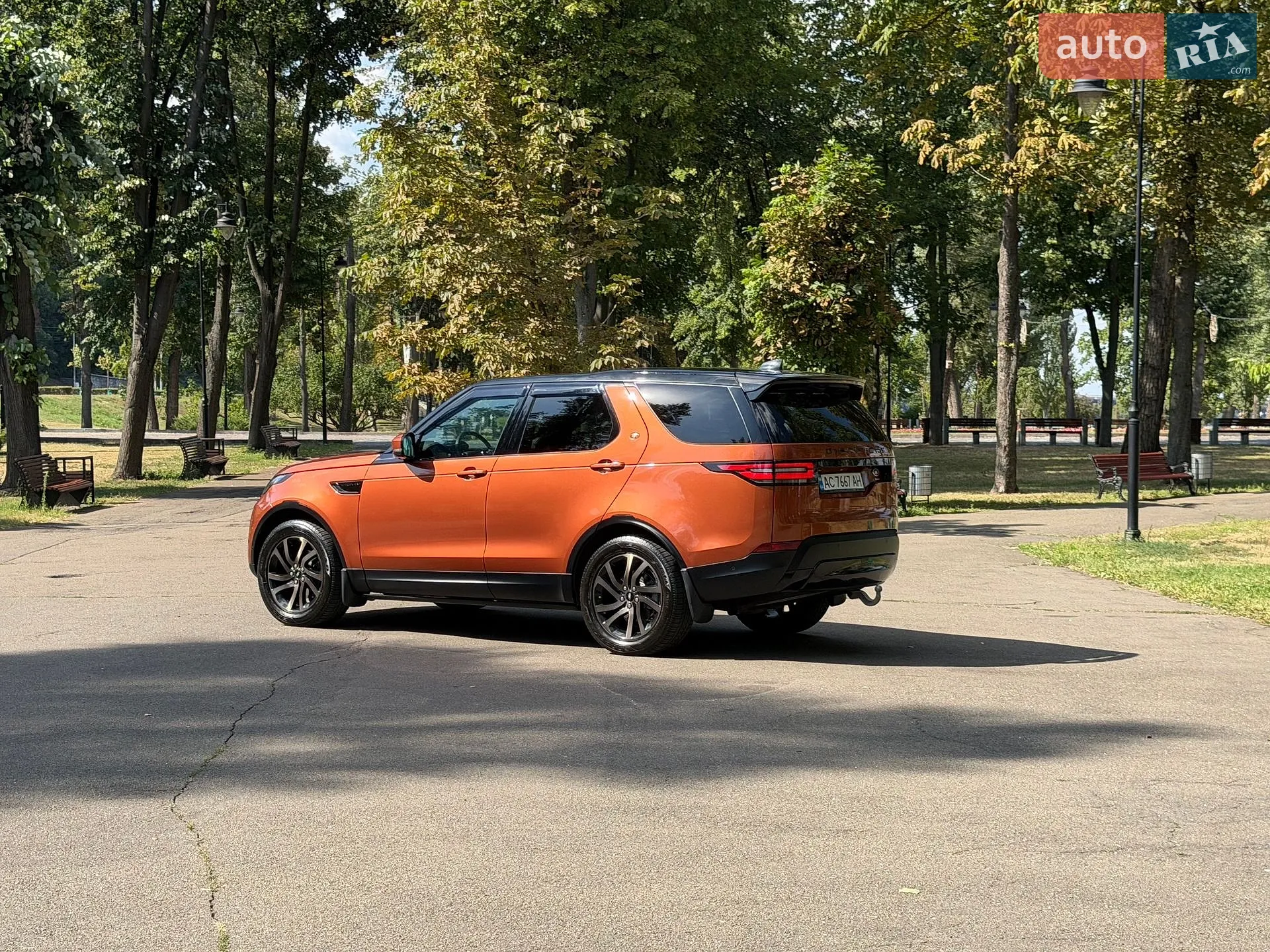 2019 Land Rover Discovery - мініатюра 35