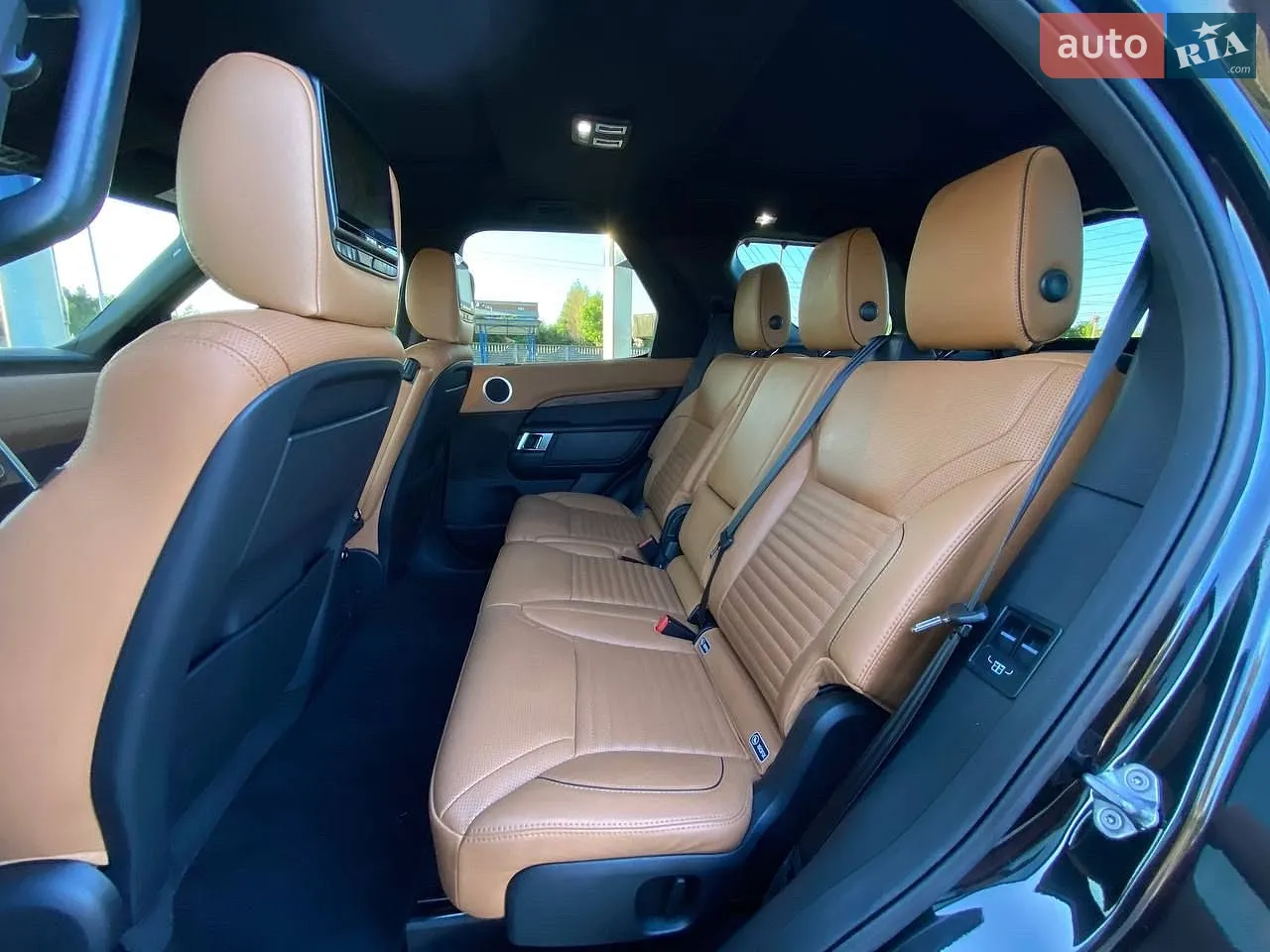 2017 Land Rover Discovery - мініатюра 33
