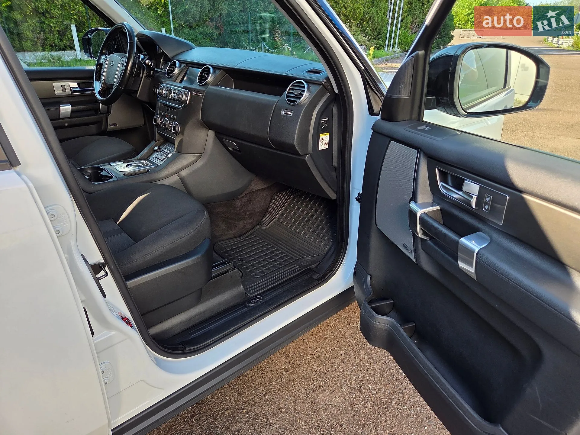 2016 Land Rover Discovery - мініатюра 12