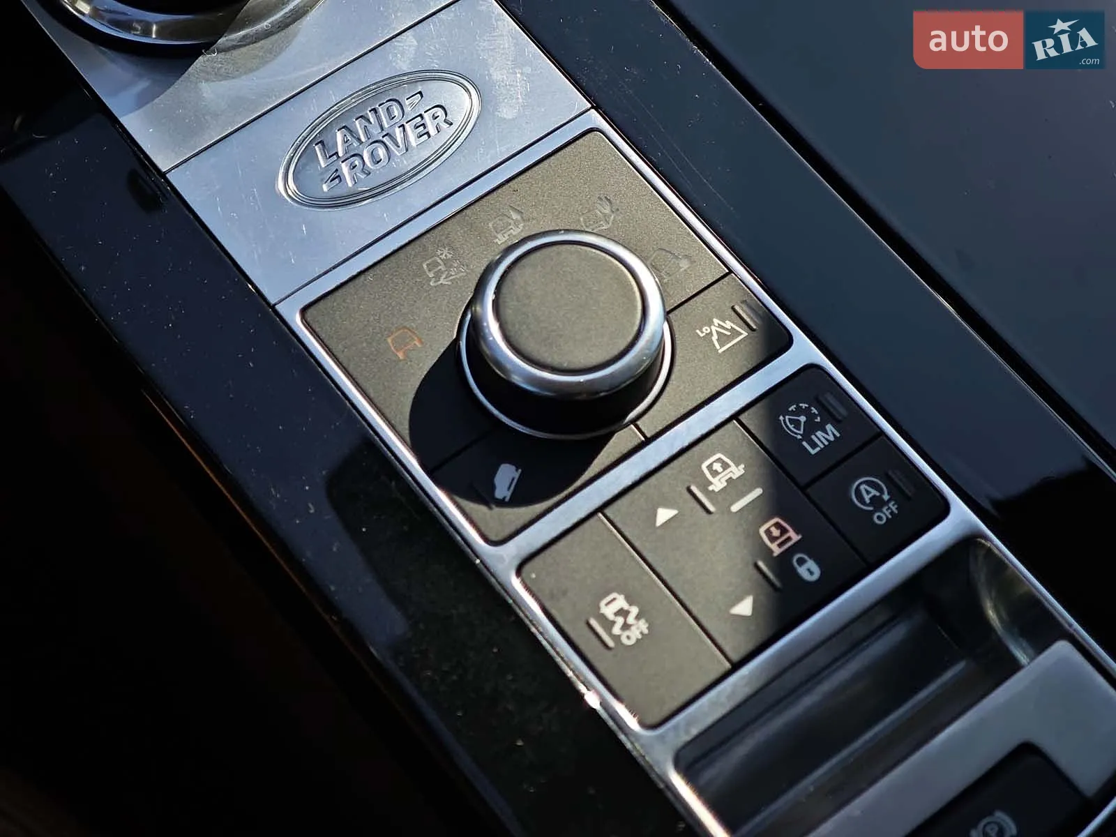 2017 Land Rover Discovery - мініатюра 40