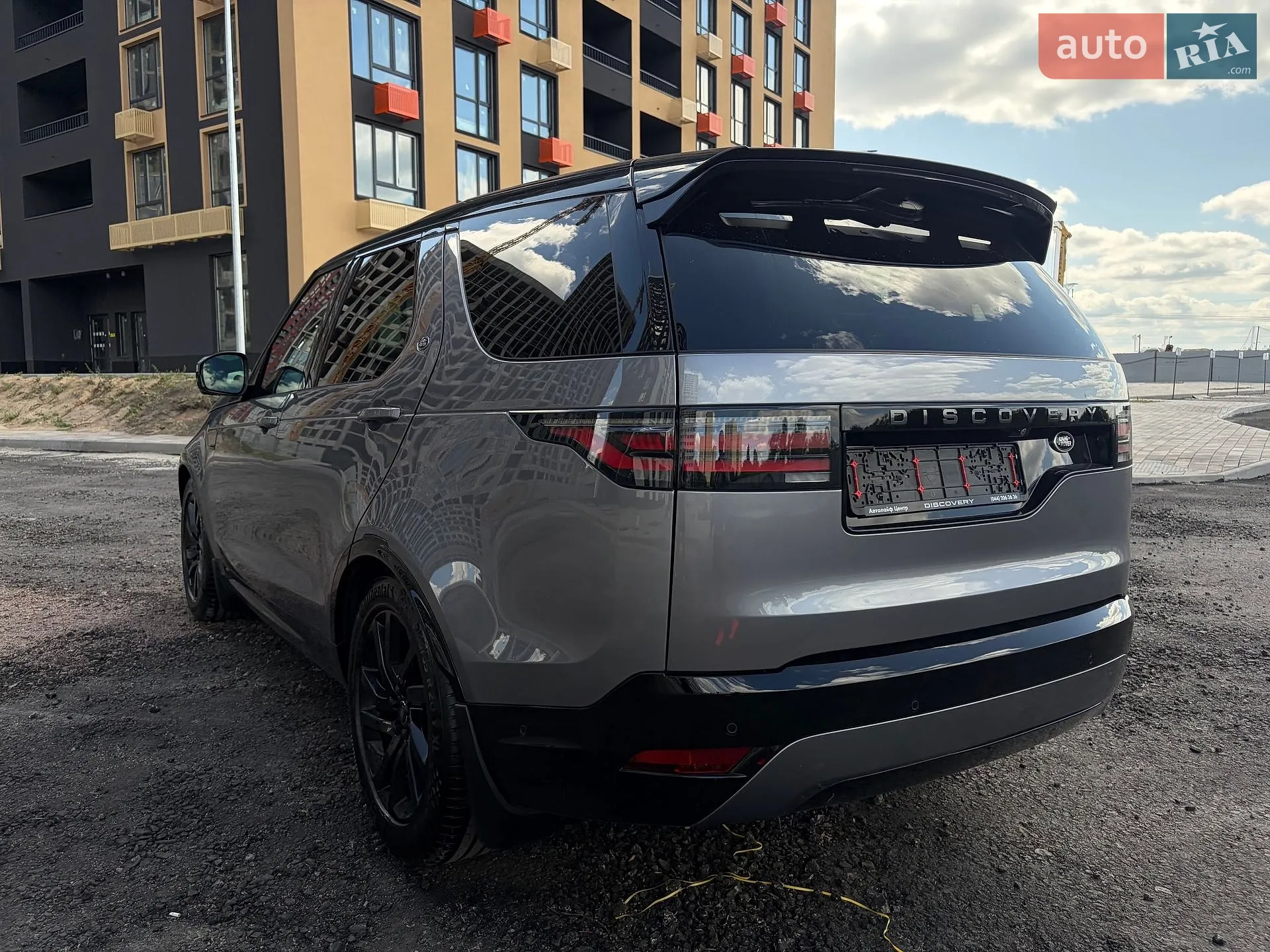 2021 Land Rover Discovery - мініатюра 8