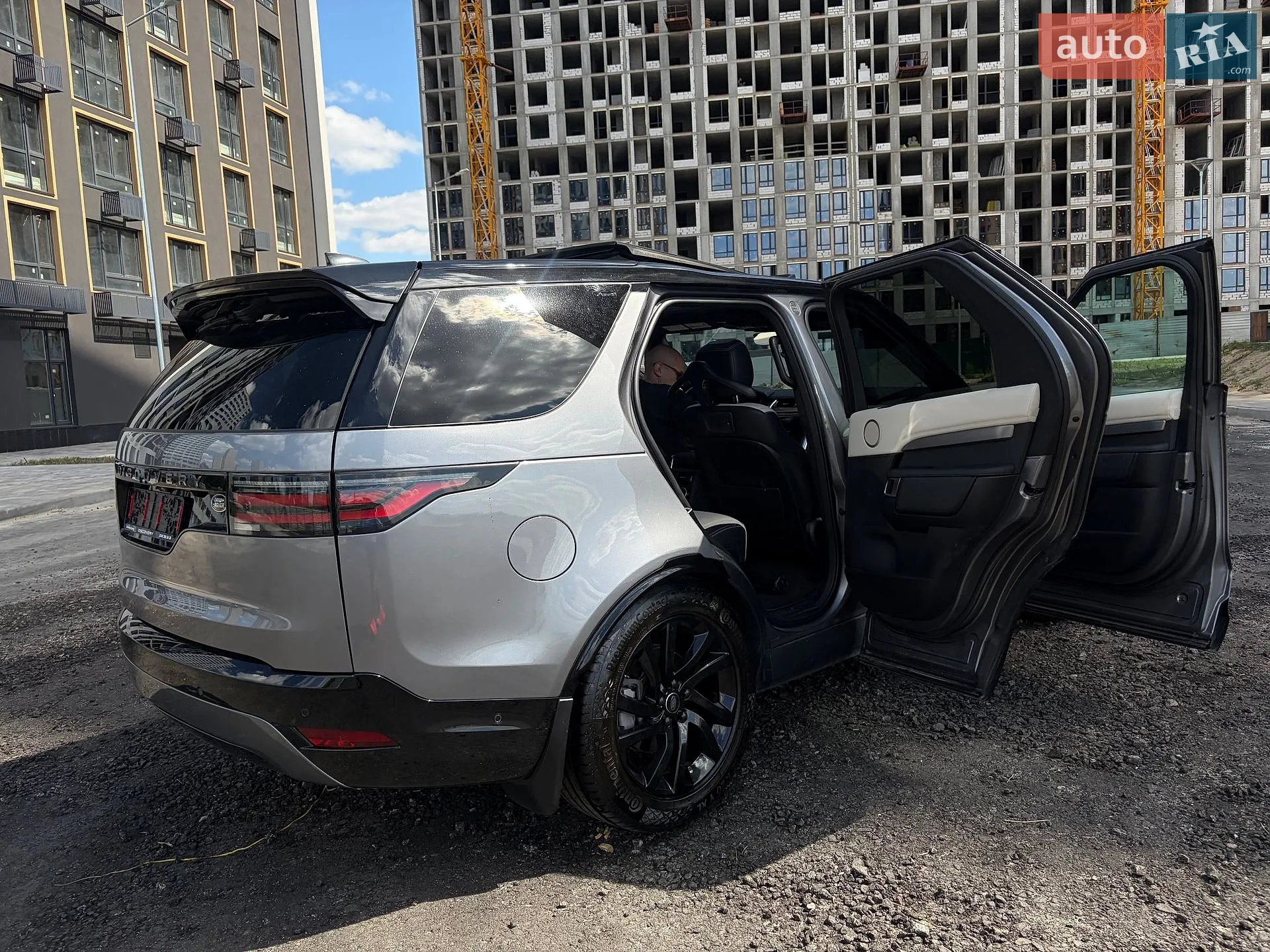 2021 Land Rover Discovery - мініатюра 34