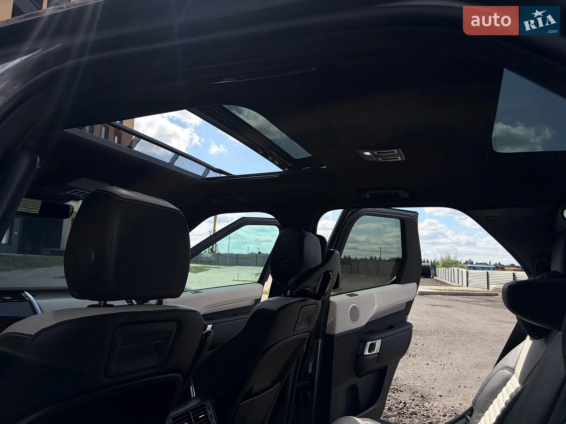 2021 Land Rover Discovery - мініатюра 86