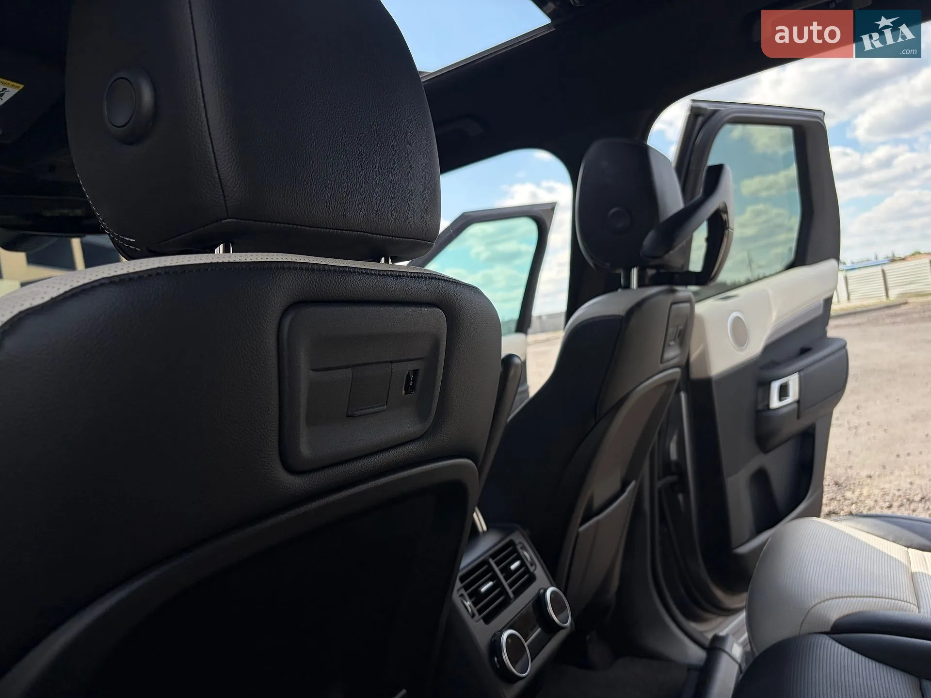 2021 Land Rover Discovery - мініатюра 90