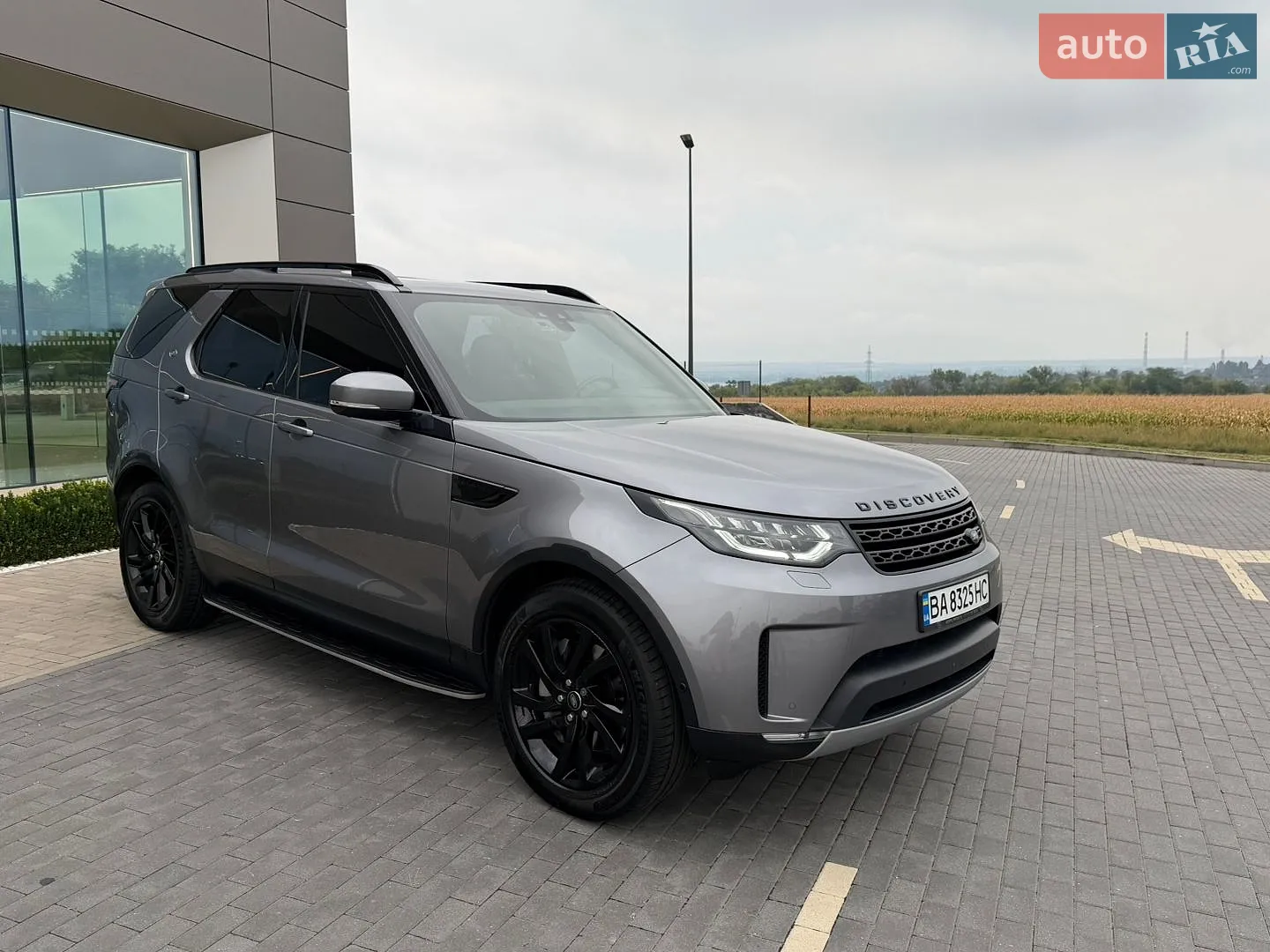 2019 Land Rover Discovery - фото 1