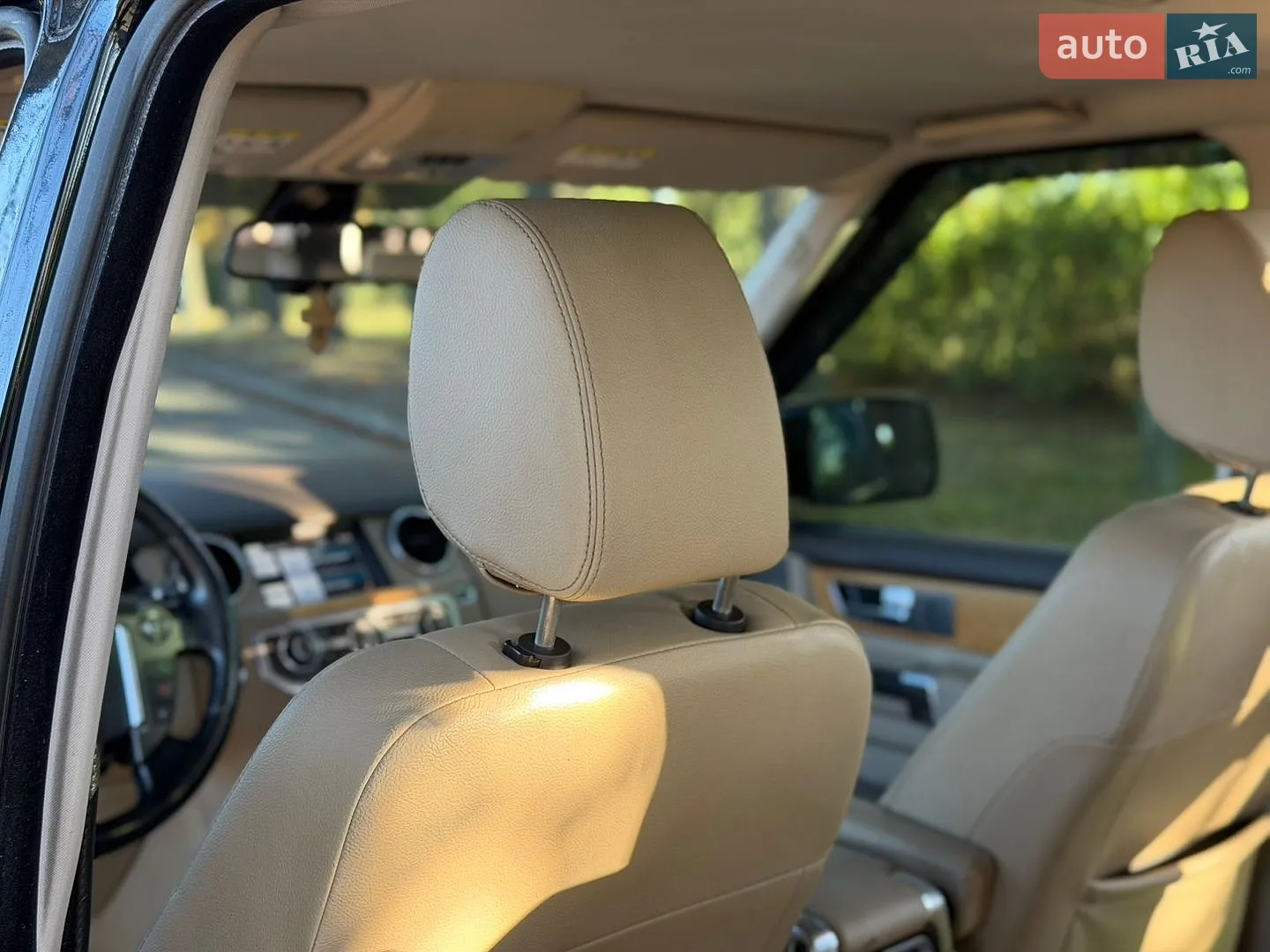 2012 Land Rover Discovery - мініатюра 21