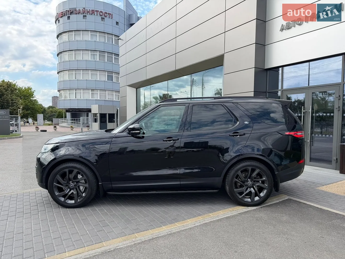 2019 Land Rover Discovery - мініатюра 8
