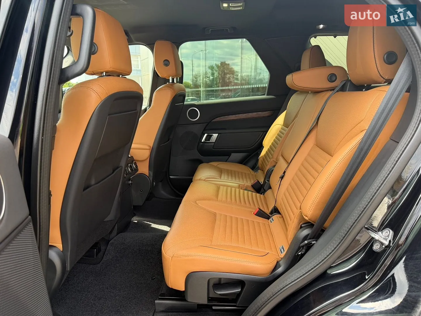 2019 Land Rover Discovery - мініатюра 23