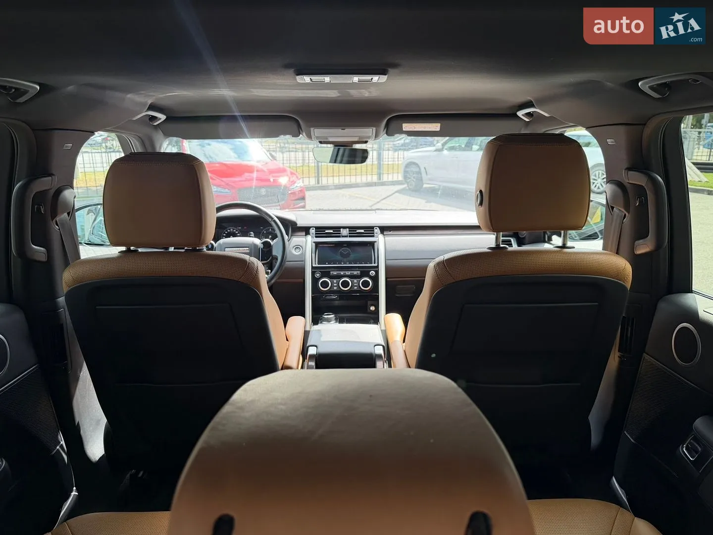 2019 Land Rover Discovery - мініатюра 28