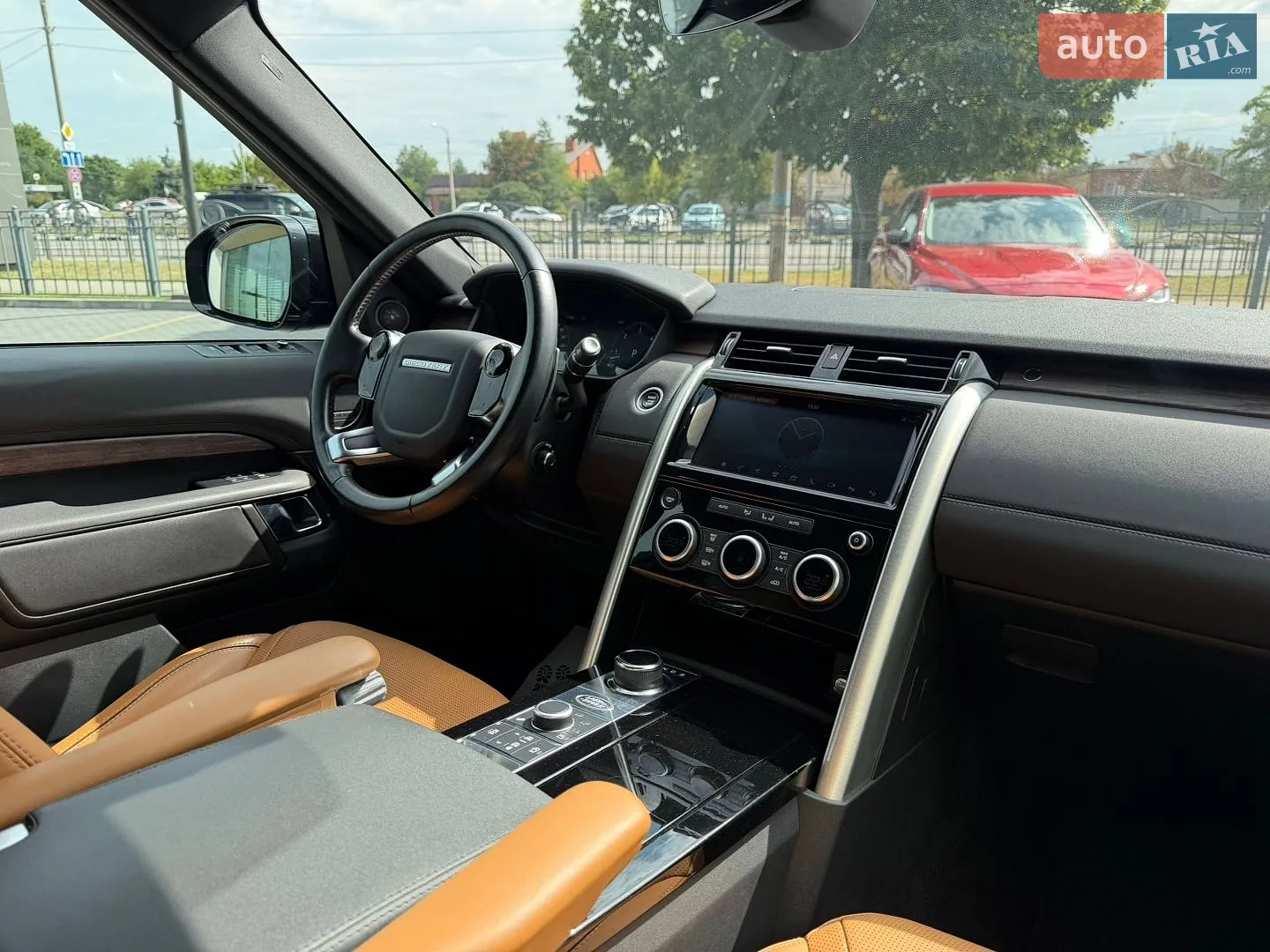 2019 Land Rover Discovery - мініатюра 32