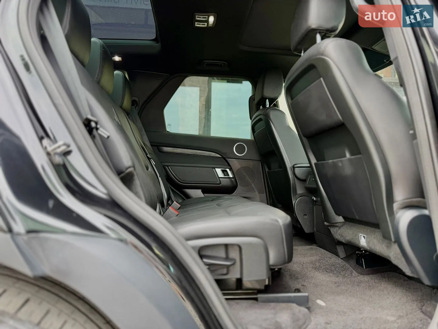 2017 Land Rover Discovery - мініатюра 79