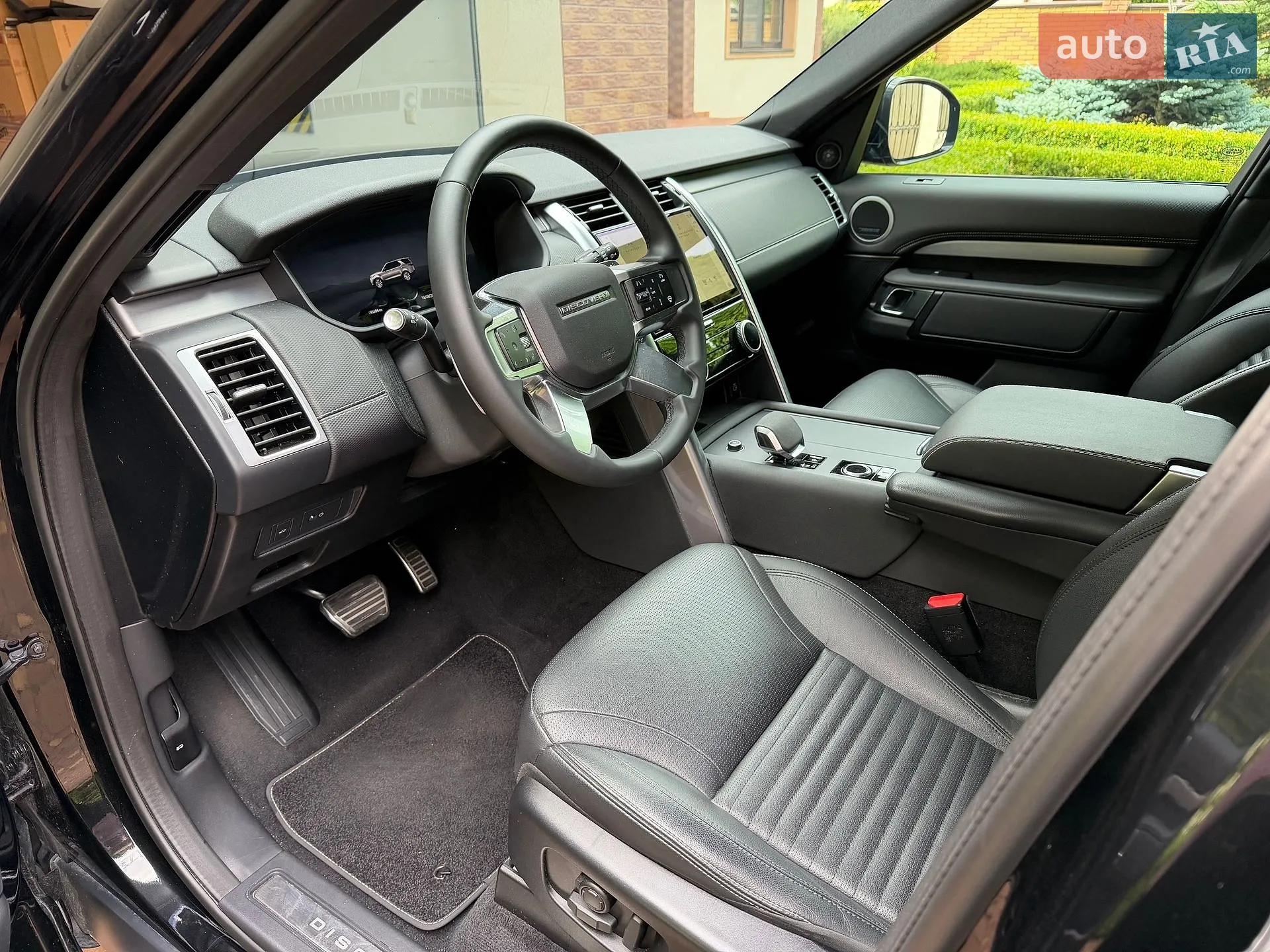 2023 Land Rover Discovery - мініатюра 7