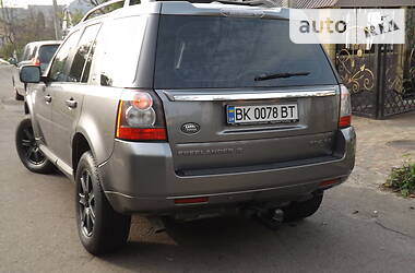 Позашляховик / Кросовер Land Rover Freelander 2011 в 