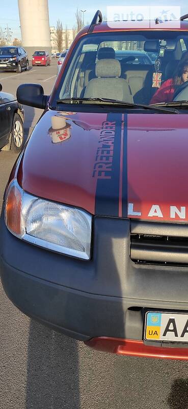 Позашляховик / Кросовер Land Rover Freelander 2000 в Києві