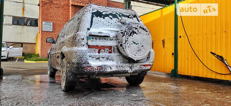 Позашляховик / Кросовер Land Rover Freelander 2000 в Києві