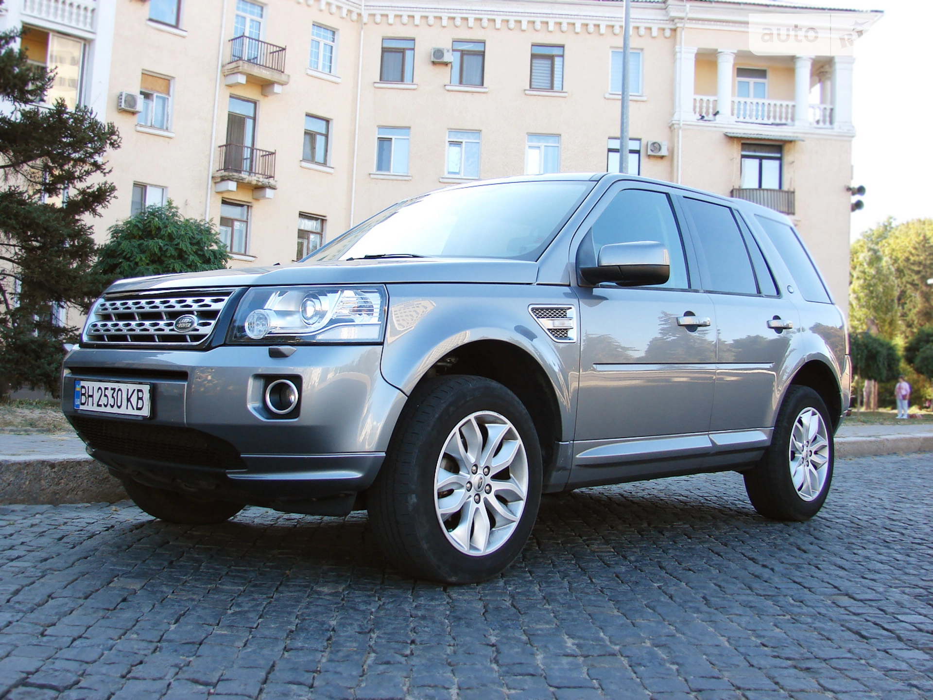 2013 Land Rover Freelander - мініатюра 2