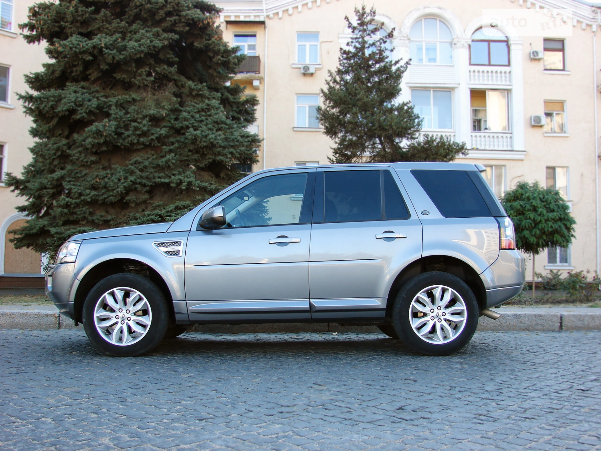 2013 Land Rover Freelander - мініатюра 13