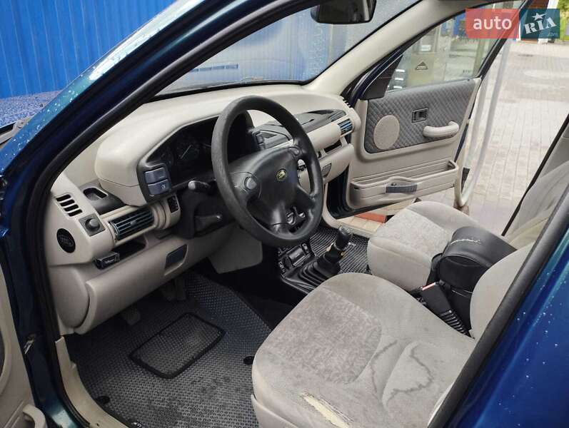 Внедорожник / Кроссовер Land Rover Freelander 1999 в Жовкве