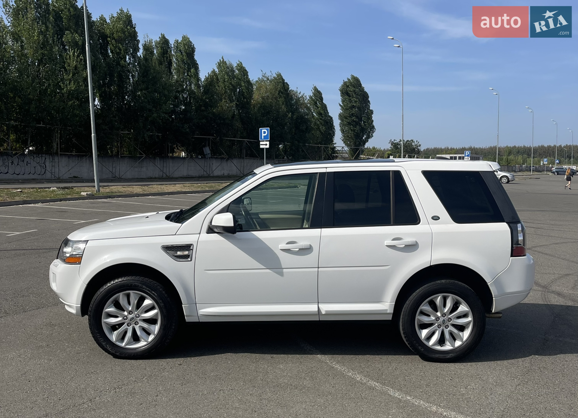 2012 Land Rover Freelander - мініатюра 11